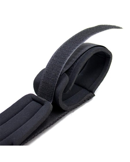 spreader bar with rigid bar and souple cuffs