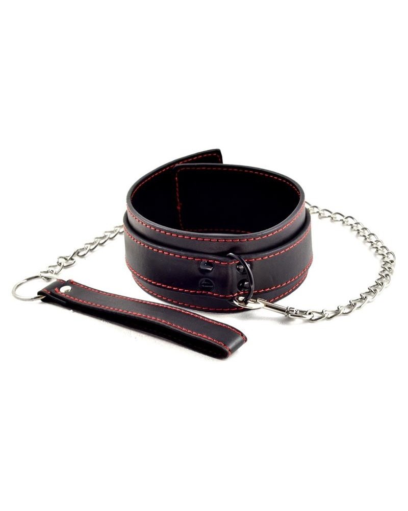 collar and leash bondage noir