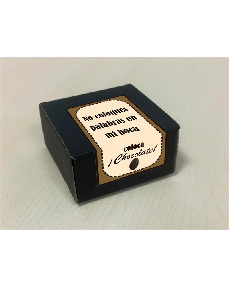 box with 8 lips vagina-shaped pure chocolates