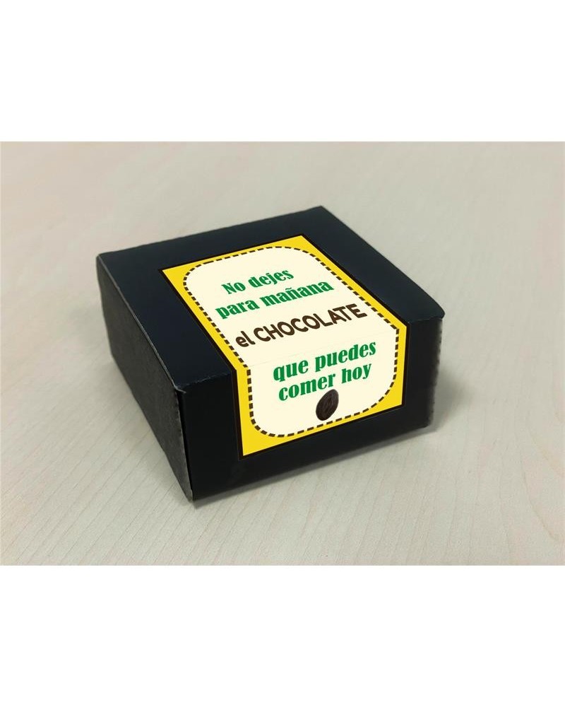 box with 8 lips vagina-shaped pure chocolates