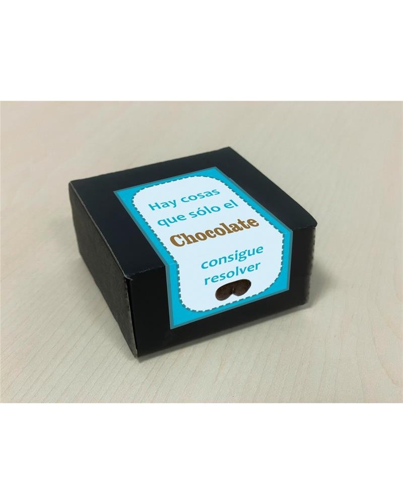 box with 8 breast-shaped pure chocolates