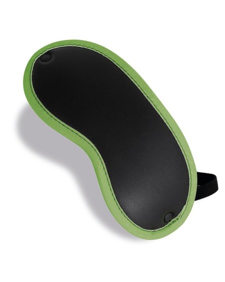 ow ne in the dark blindfold