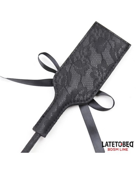 multi feathers tickler and lace ribbon paddle comb