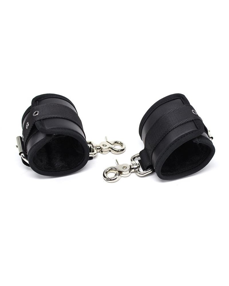 leather handcuffs with grand hoops noir