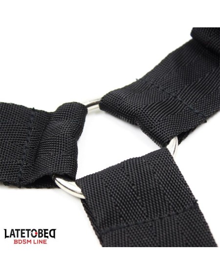 bed restraint set with adjustbable and desmontable cuffs