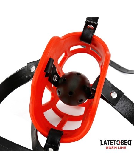 muzzle with breathable gag ball