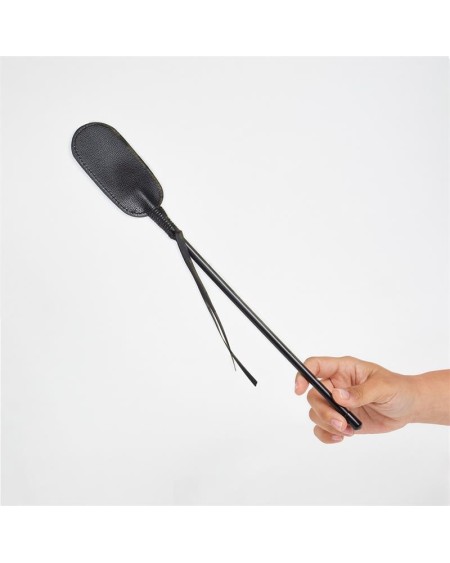 oval-shaped synthetic leather whip