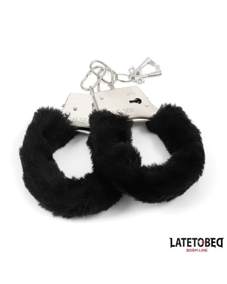 furry metal cuff noir