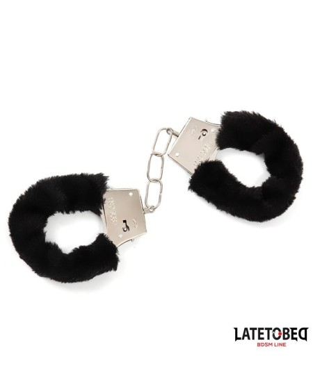 furry metal cuff noir