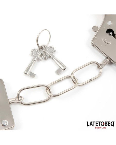 furry metal cuff noir