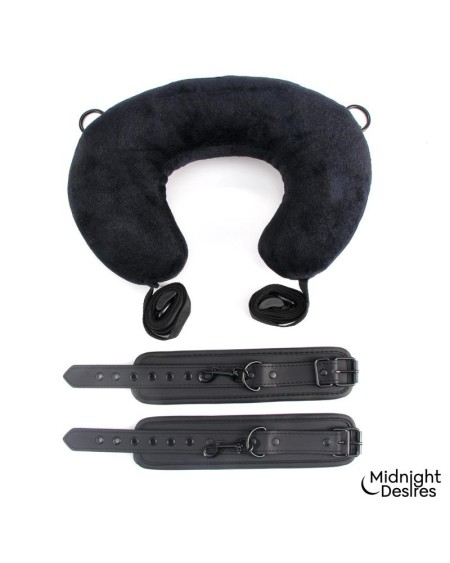 restraint set with neck pillow